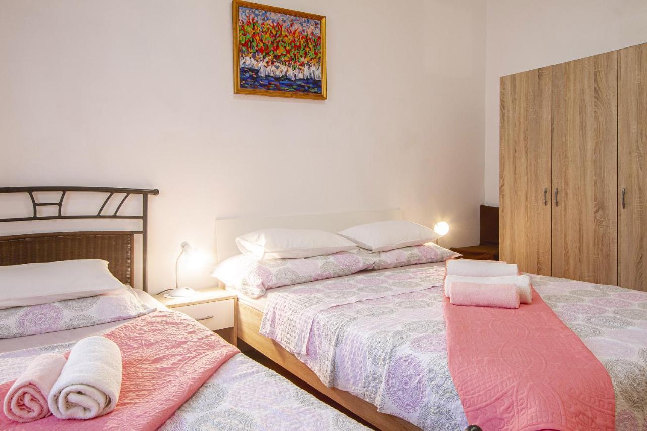 Apartmani Justic Njivice Εξωτερικό φωτογραφία