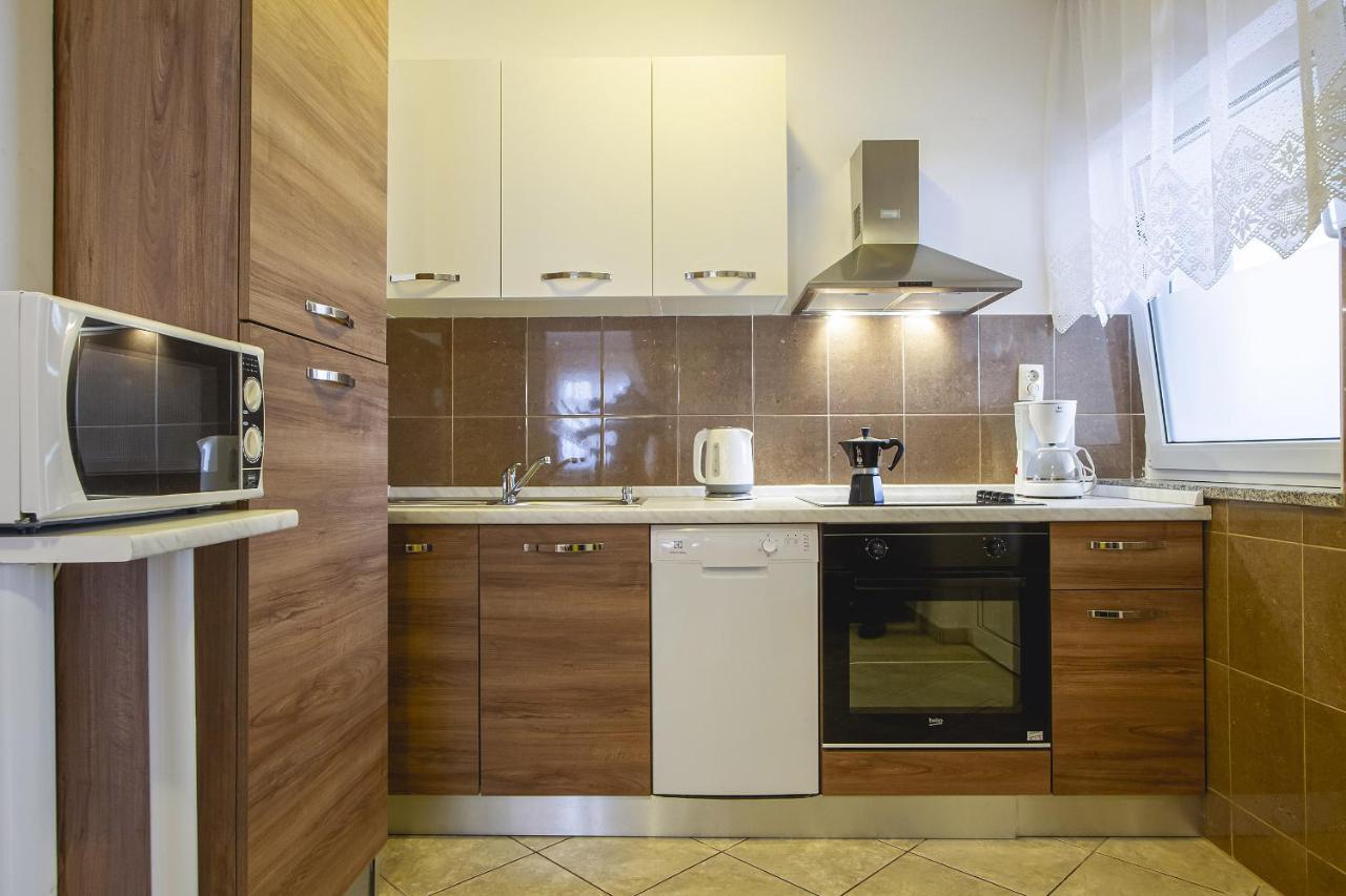 Apartmani Justic Njivice Εξωτερικό φωτογραφία