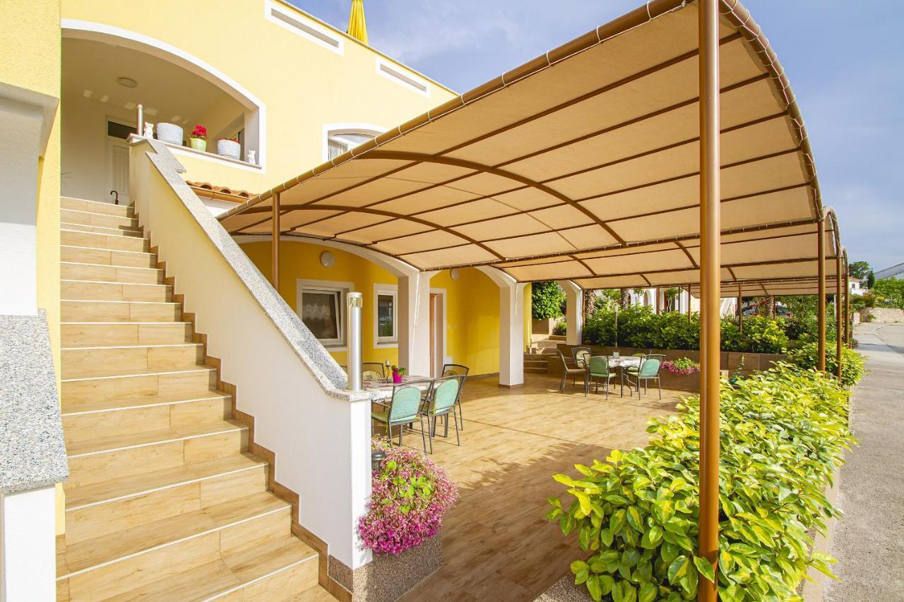 Apartmani Justic Njivice Εξωτερικό φωτογραφία