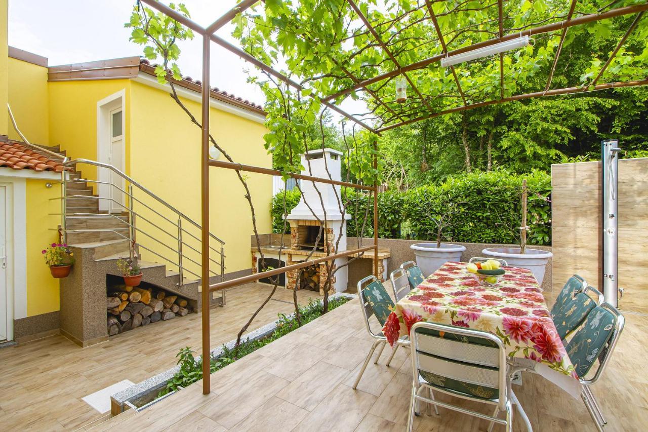 Apartmani Justic Njivice Εξωτερικό φωτογραφία